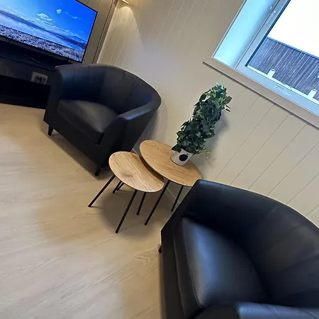 Sentral Med 3 Soverom Og Kjokken - Mare Lägenhet