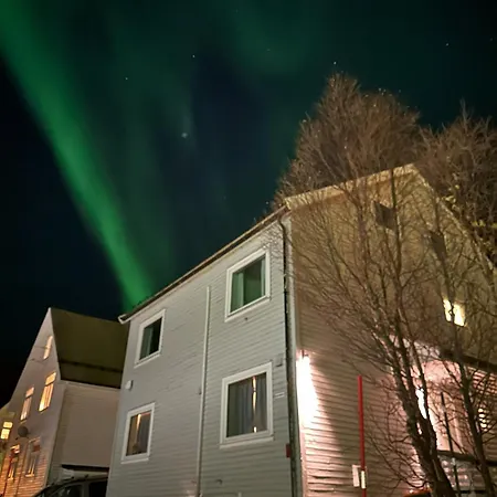 Central 3-Bedroom Apt - Mare Lägenhet Tromsø