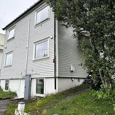 Sentral Med 3 Soverom Og Kjokken - Mare *