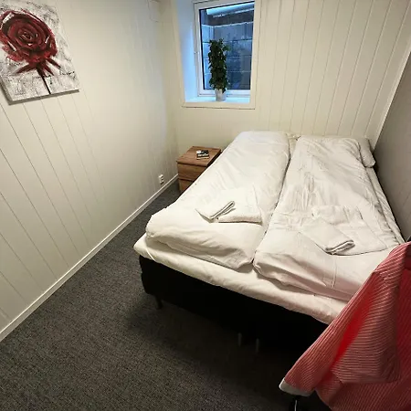 Sentral Med 3 Soverom Og Kjokken - Mare Τρόμσο