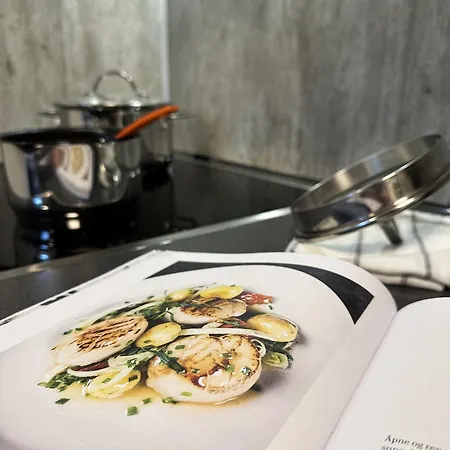 Sentral Med 3 Soverom Og Kjokken - Mare Διαμέρισμα