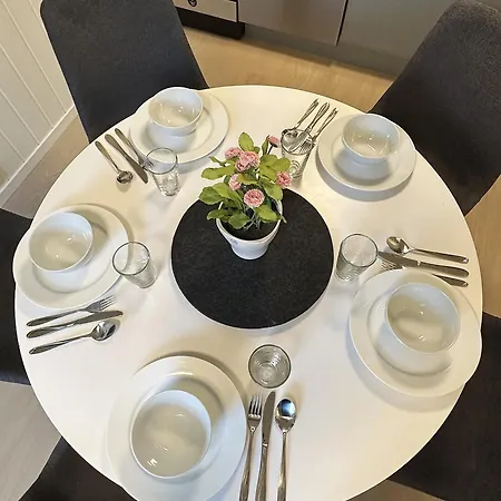 Sentral Med 3 Soverom Og Kjokken - Mare Διαμέρισμα